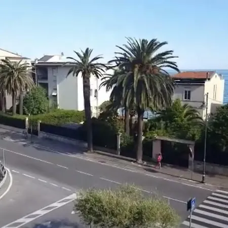 #subitoalmare Lägenhet Varigotti